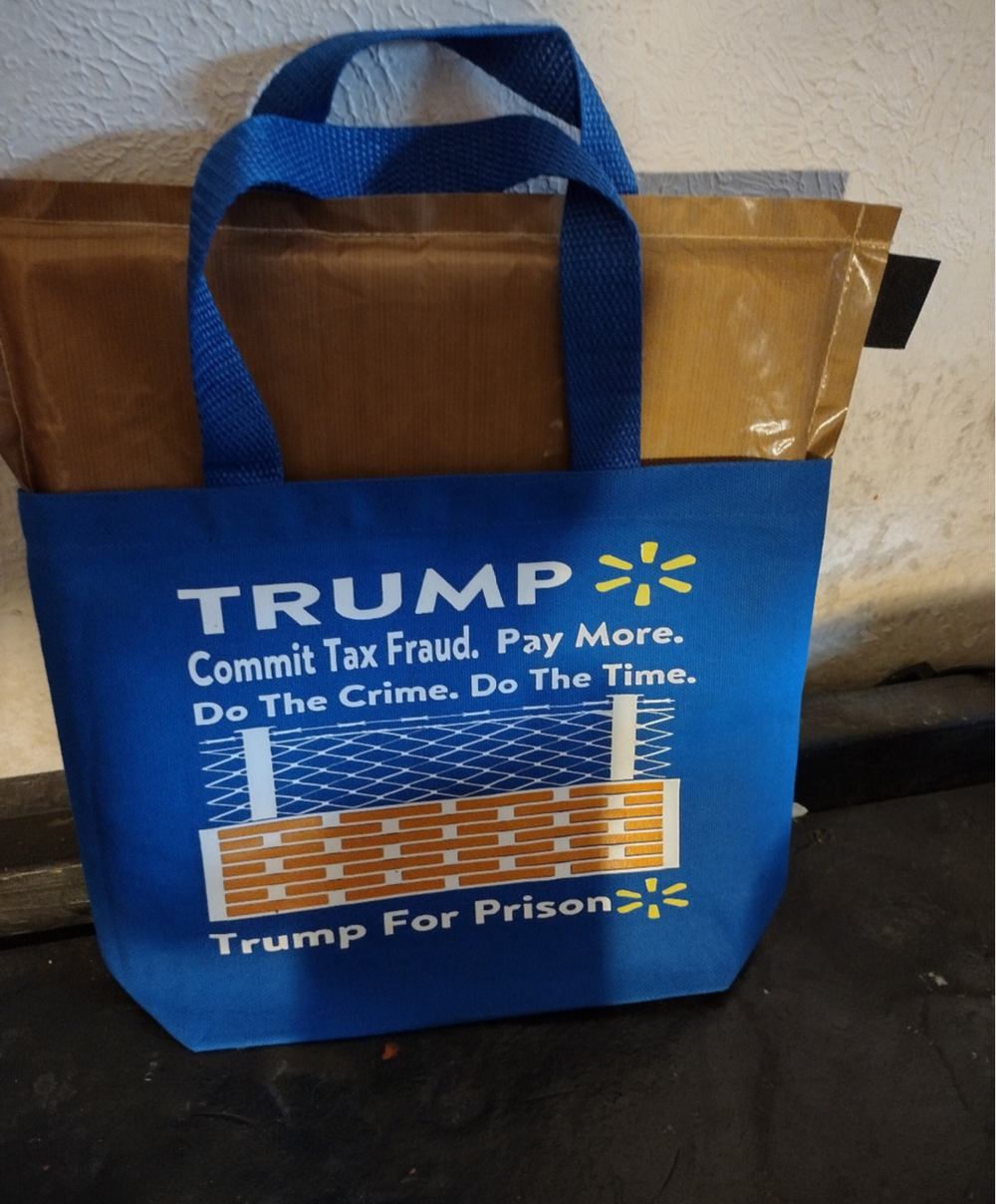 Trump for prison tote bag